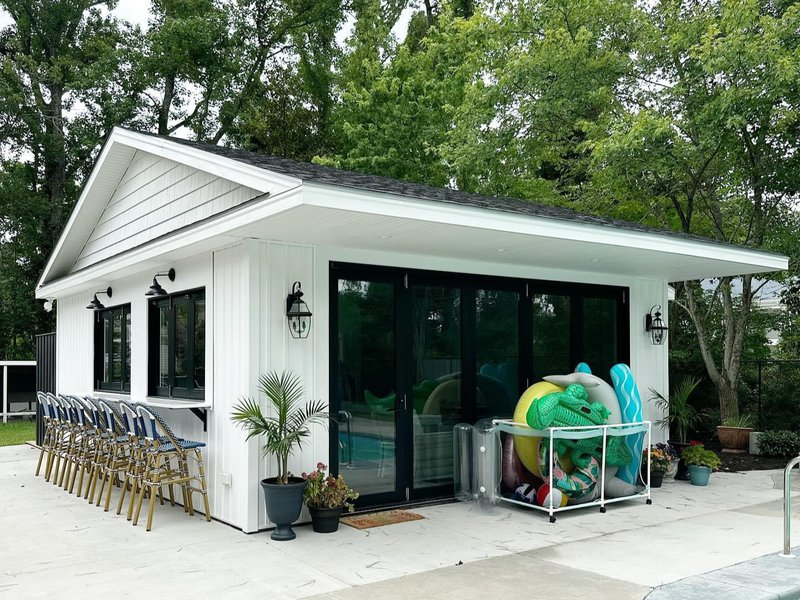 Strong garage design ideas are essential for managing boats, bikes, and gear while protecting the space from salt, sand, and moisture. 