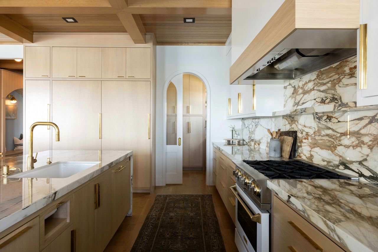 custom homes storage solutions