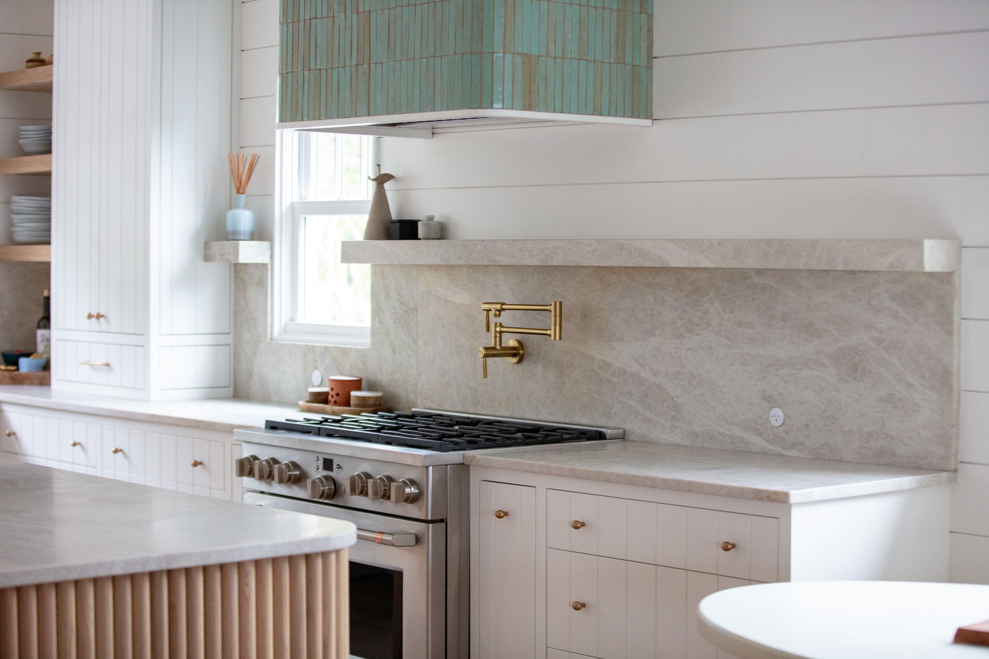 ​What to Expect When Working with a Custom Home Builder Before Construction Starts cover