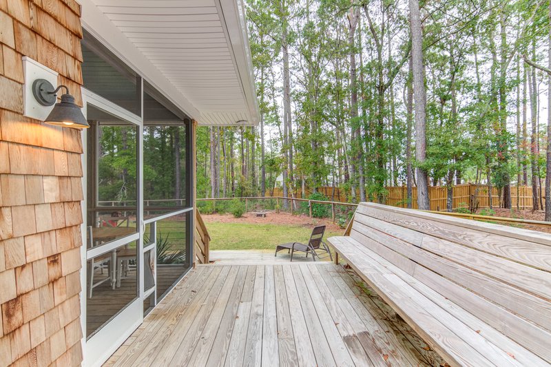 Outdoor porch, newly renovated by custom home builders