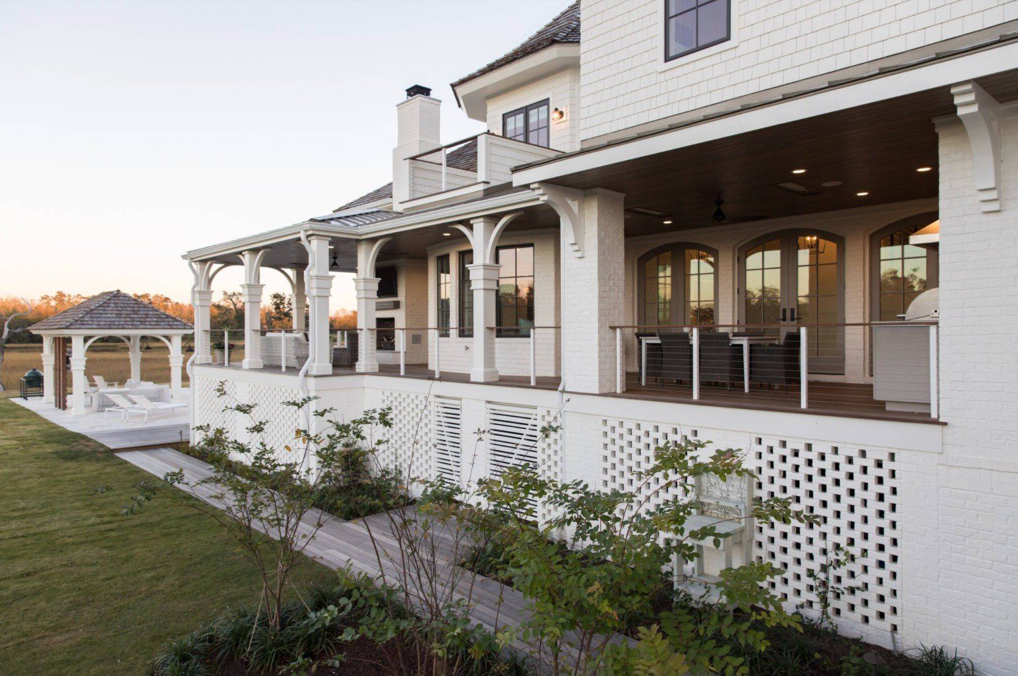 ​What Homeowners Should Expect During the Framing Stage of Construction cover